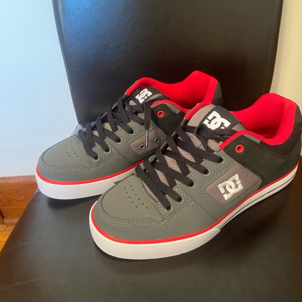 *NEW* DC Sneakers Size 9.5